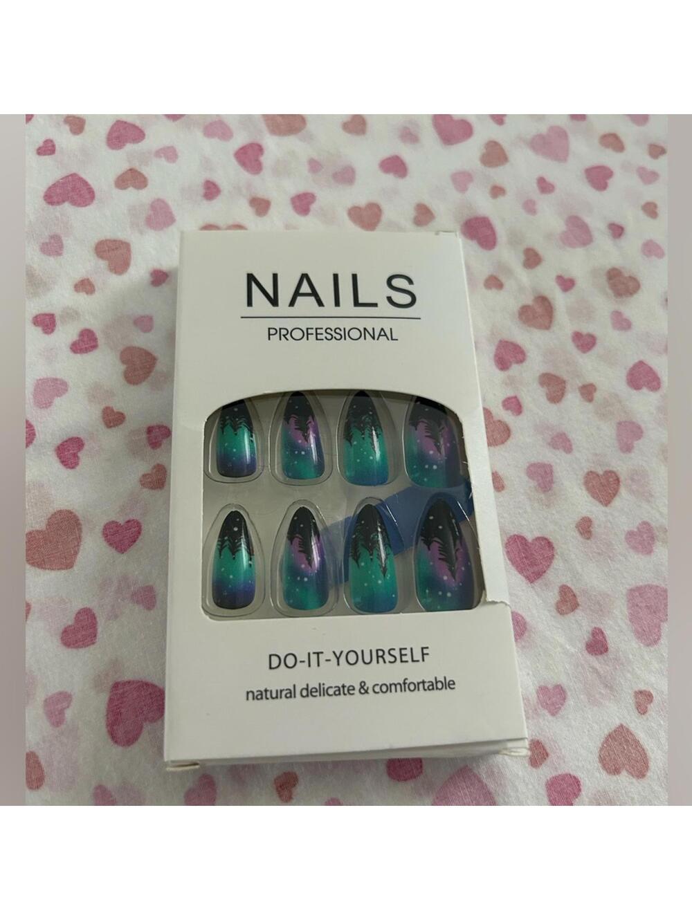 Winter Forest Press on Nails